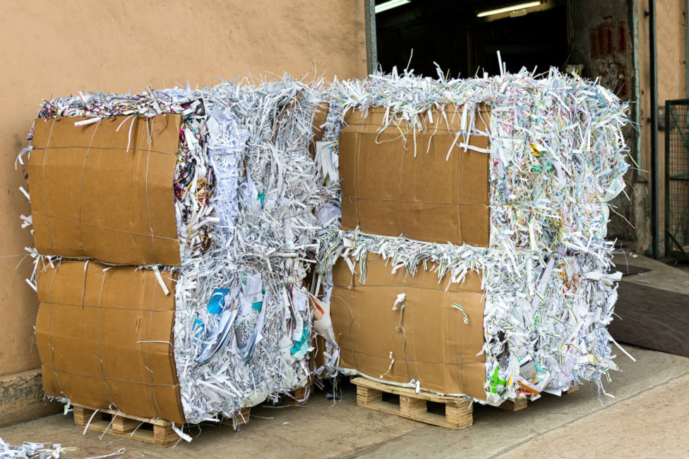 Imagen de cómo reciclar papel y cartón: en esta imagen se muestra cómo reciclar papel y cartón correctamente.